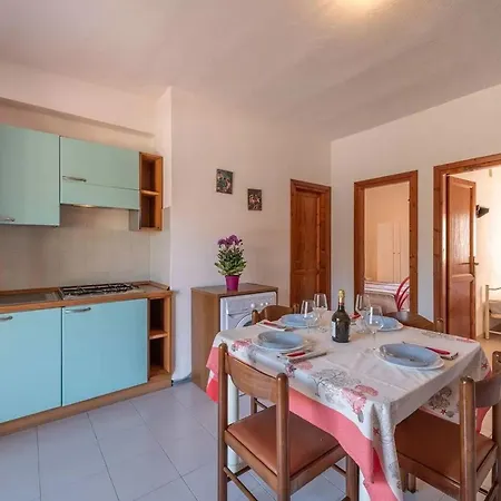 아파트 Perfectly Located Flat In *