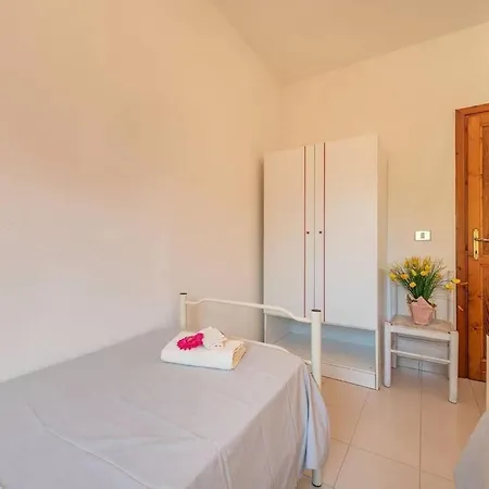 아파트 Perfectly Located Flat In