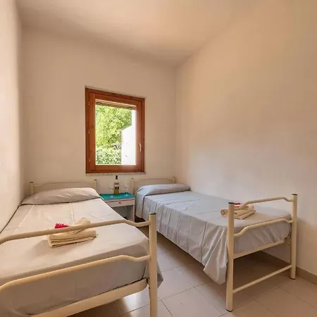 Perfectly Located Flat In 아파트 산테오도로